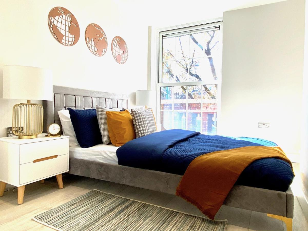 Perfect Central Location- 5 Minutes From Tower Bridge ! 8 Minutes Walk From Tube Londres Exterior foto