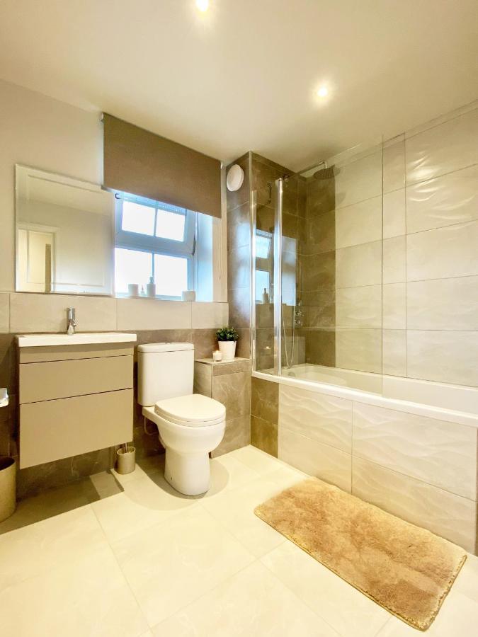 Perfect Central Location- 5 Minutes From Tower Bridge ! 8 Minutes Walk From Tube Londres Exterior foto