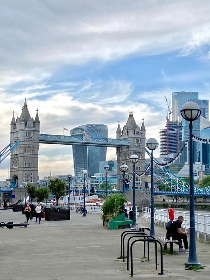 Perfect Central Location- 5 Minutes From Tower Bridge ! 8 Minutes Walk From Tube Londres Exterior foto